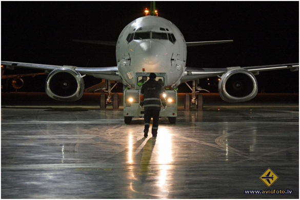 Boeing 737-53S